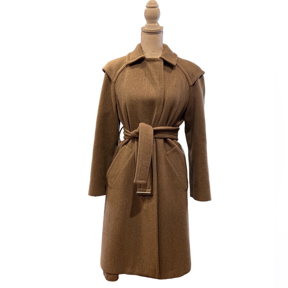 Louis Vuitton Wool Coat
SALE - Picture 10 of 13